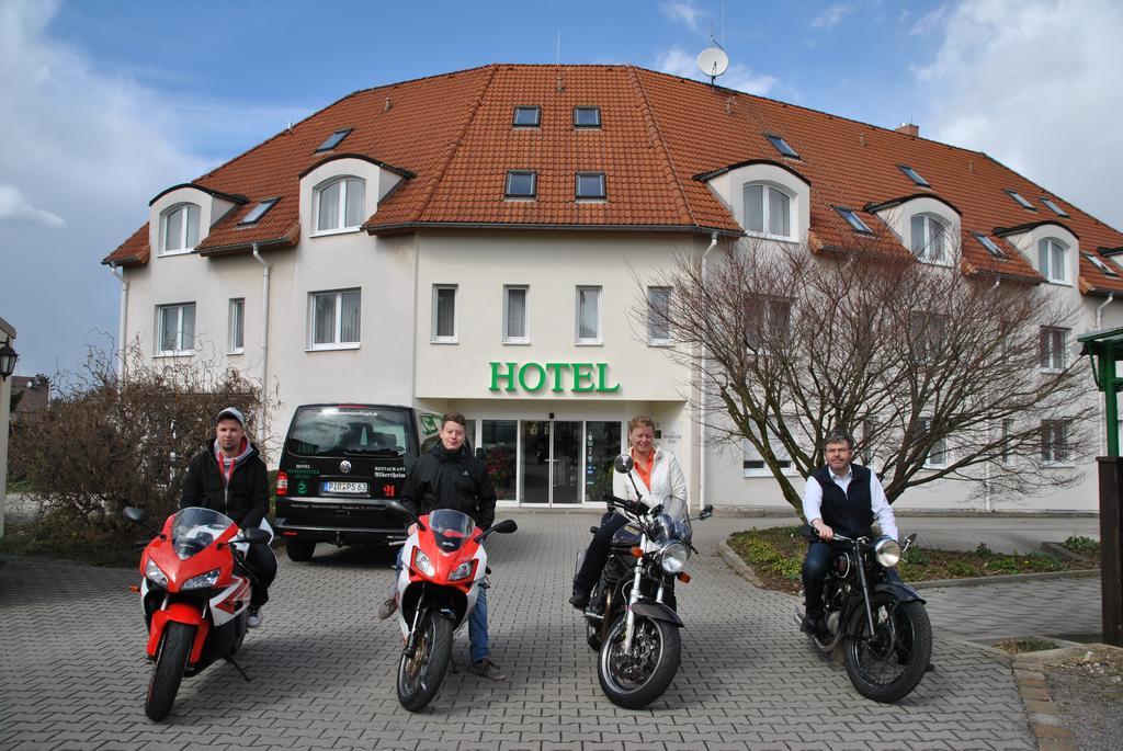 Hotel Pesterwitzer Siegel Фрайталь Экстерьер фото